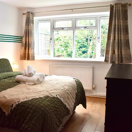 Luxury 2 Bedroom Apartment, Parking, Few Minutes Walk From Wembley Stadium Londra Esterno foto