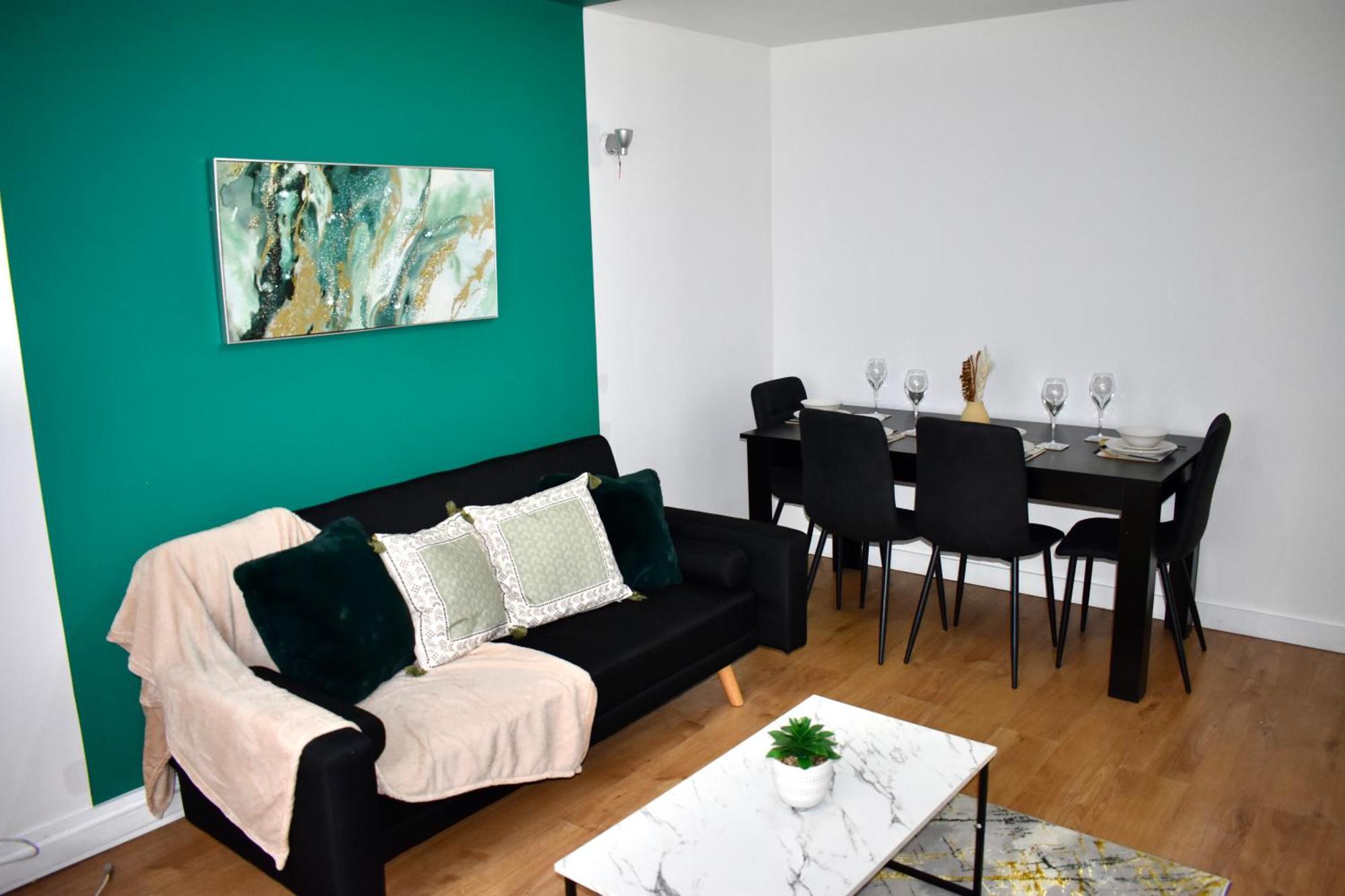 Luxury 2 Bedroom Apartment, Parking, Few Minutes Walk From Wembley Stadium Londra Esterno foto